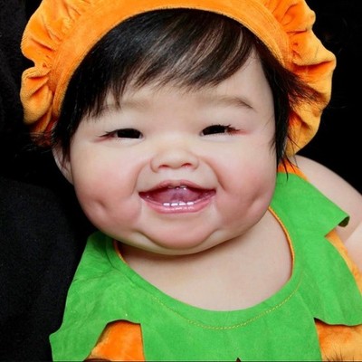 28'' Reborn Baby Doll Lifelike Toddler Girl with Hand Rooted Hair Cloth Body Toy
