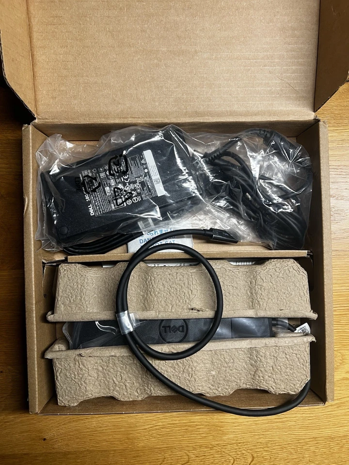 Dell WD22TB4 Thunderbolt 4 Dockingstation mit 180W Netzteil Neu&OVP