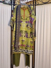 Pakistani Salwar Kameez with Dupata