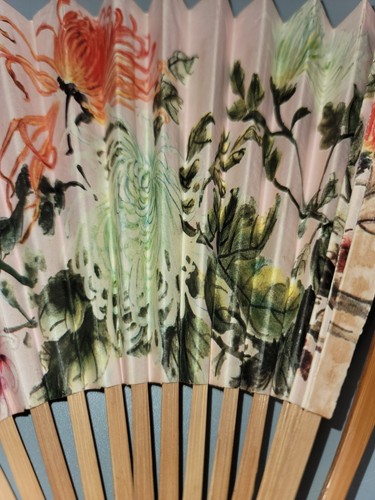 Antiker chinesischer handbemalter Fächer mit Kalligraphie & Blumen/Natur, signiert - Bild 4 von 8