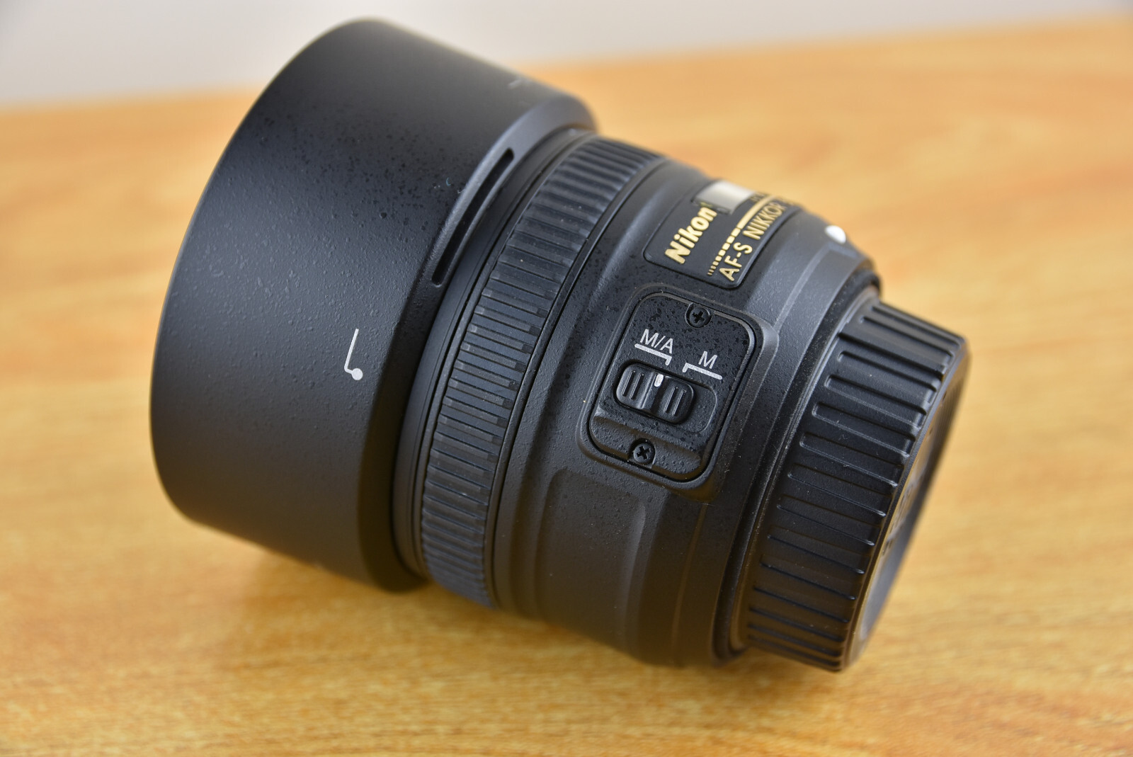 NIKON 50MM 11.8 G AFS NIKKOR PRIME LENS WITH FRONT & REAR CAPS HOOD