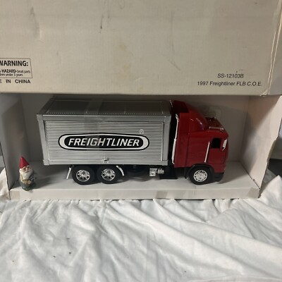 New-Ray Freightliner FLB COE Long Hauler Die Cast Scale 1:32 in box