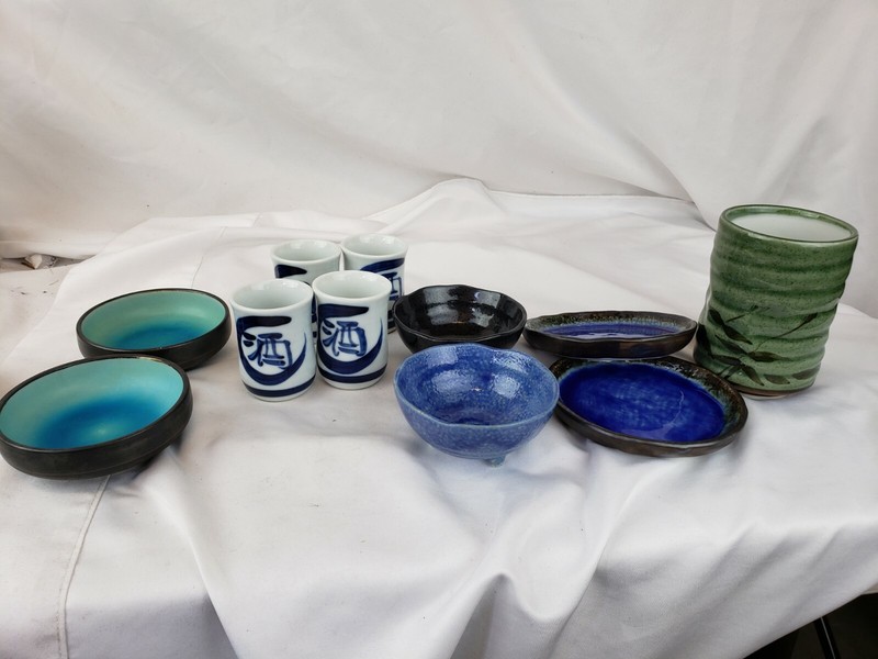 Large lot of vintage Japanese pottery / ceramics ca. 1980s-1990s