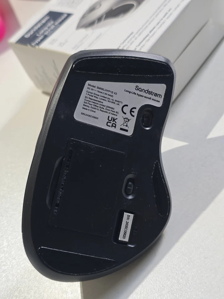 SANDSTROM [SMWLHYP15] Wireless Blue Trace Mouse - Gun Metal  - Image 4 of 4