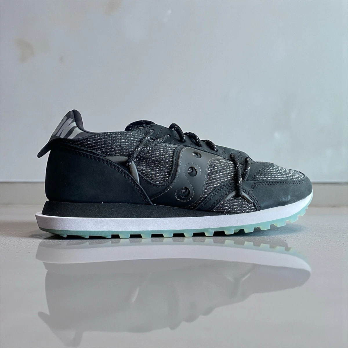 Saucony Jazz DST Sneakers Unisex Gray Suede Lace Up Shoes Sz M12/W13.5 New Amazon.com | Jazz Original Grey/Navy | Fashion Sneakers main image 4