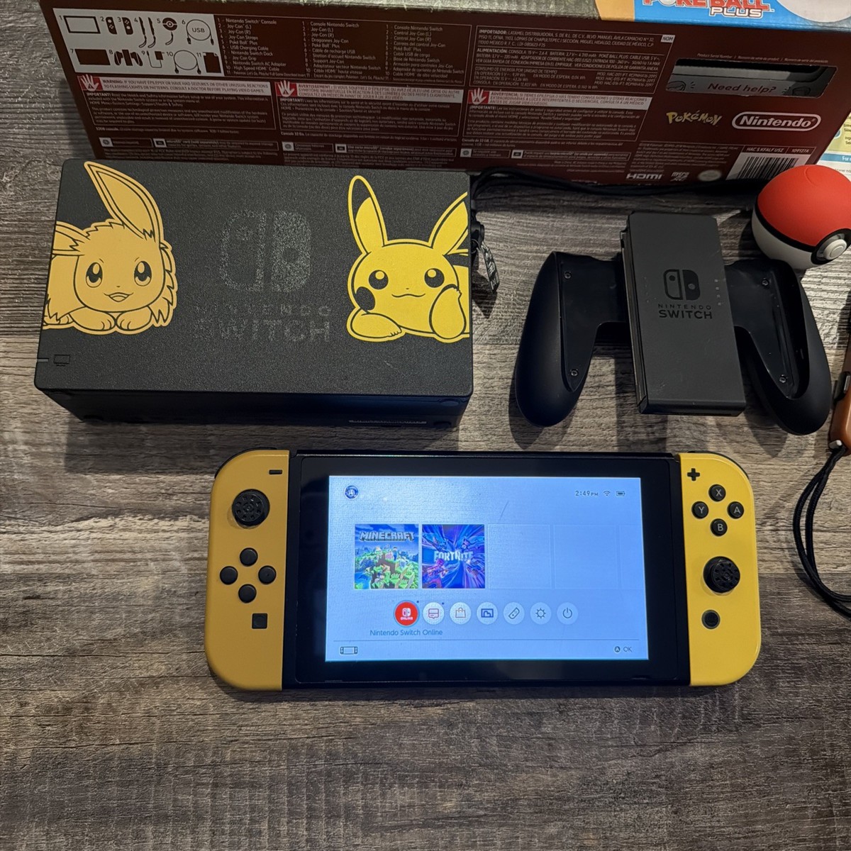 Nintendo Switch Pokémon Let's Go Pikachu Limited Edition Console