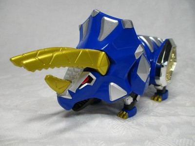 power rangers triceratops zord
