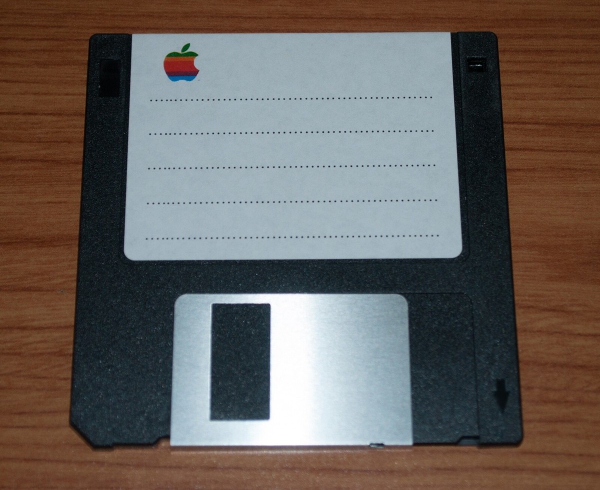Apple Macintosh Screensaver Bundle for Vintage Classic Mac