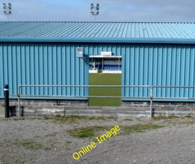 Foto 6x4 Blick auf das Spielfeld im Remax Stadium, Port Talbot gesehen f c2012
