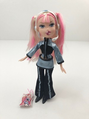 bratz with pink hair