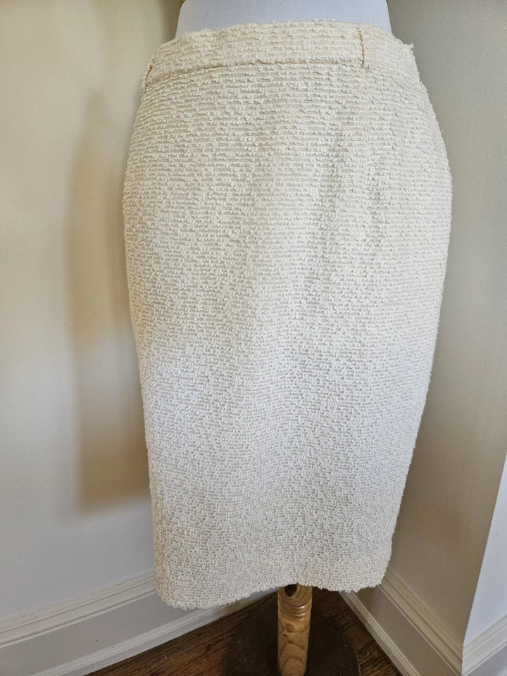 Preciosa Falda ESCADA Marfil/Crema Tweed Hebilla Nueva Lana/Nylon con Forro Talla 40