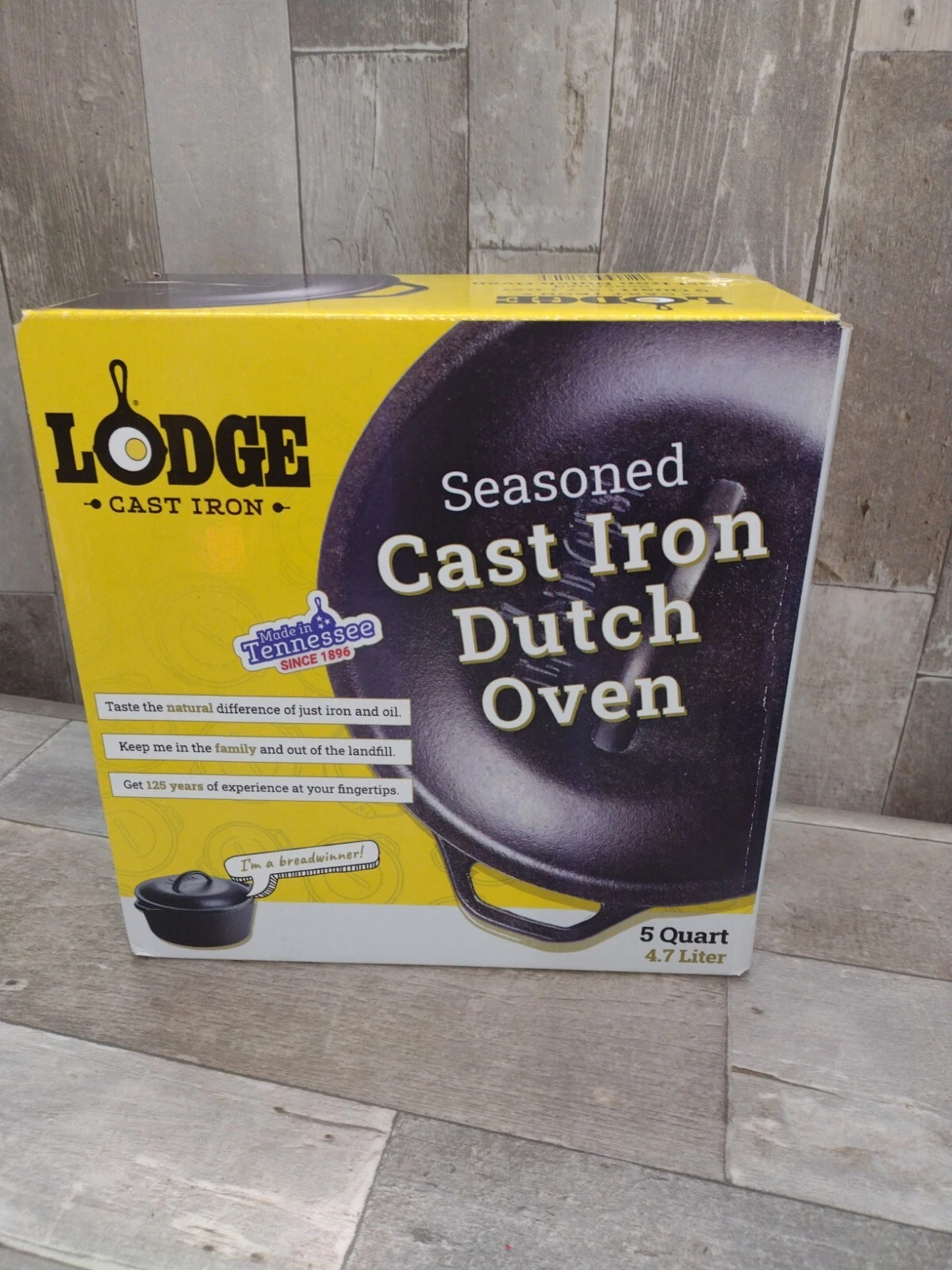 Lodge 5 Quart Cast Iron Dutch Oven Pre-Seasoned Pot with Lid - New