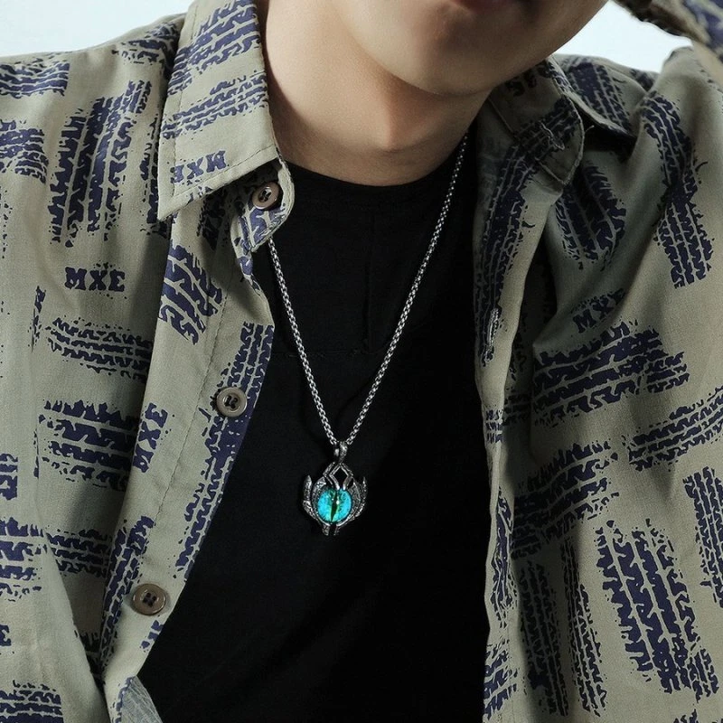 Collar Colgante Calavera Mal de Ojo Retro Acero Inoxidable Mujeres Hombres Joyería de la Suerte Foto 4 de 4