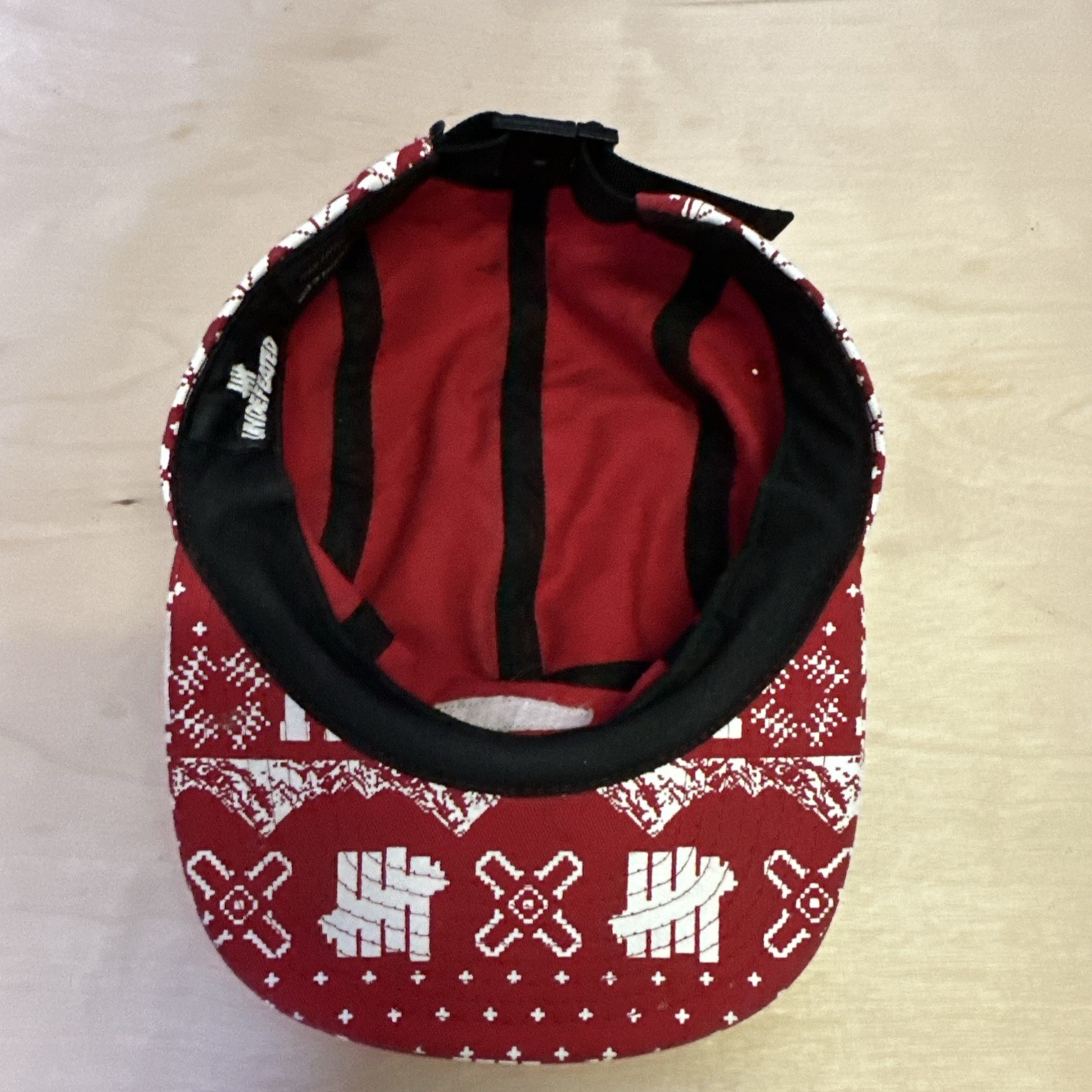 UNDEFEATED 5 STRIKE STRAPBACK Winter / Christmas … - image 6