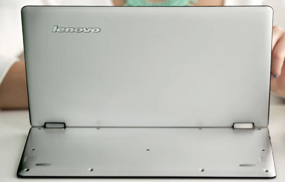 LENOVO 80QE004YUS 11.6" FHD +TOUCH M5-6Y54 8GB 256GB SSD SIN ALIMENTACIÓN Foto 3 de 4