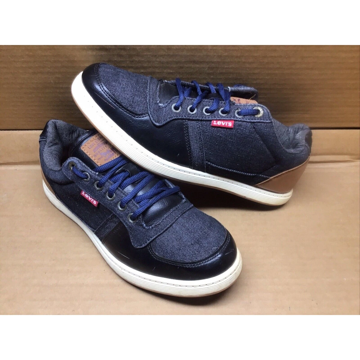Levi men shoes jean size 9.5. Amazon.com | Levi main image 3