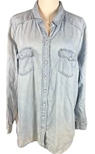 Torrid Top Size 2 Button Down Long Sleeved Blue Denim Shirt 2XL