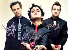 GREEN DAY Band Signed x3 (Billie Joe, Tré, Mike) 8x10 Authentic Autograph w/COA