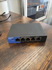 Linksys SE3005 Gigabit Ethernet Switch, 5-Port New With Power Cord No Box