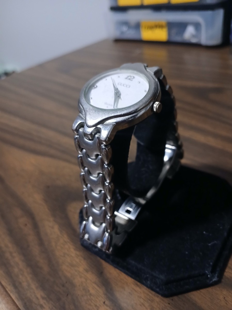 VINTAGE GUCCI 2889L WATCH