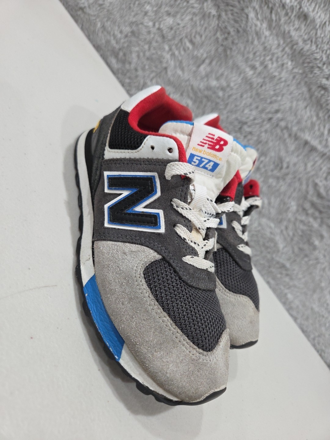 New Balance 574 Boys Sz 3 PC574LB1 Grey Navy Red Suede Mesh Sneakers Shoes