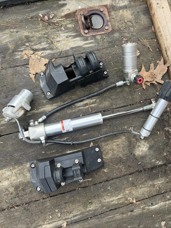 Задний трековый амортизатор 17-20 Ski-doo Renegade X 850 E-tec 503194668 - Изображение 4 из 4