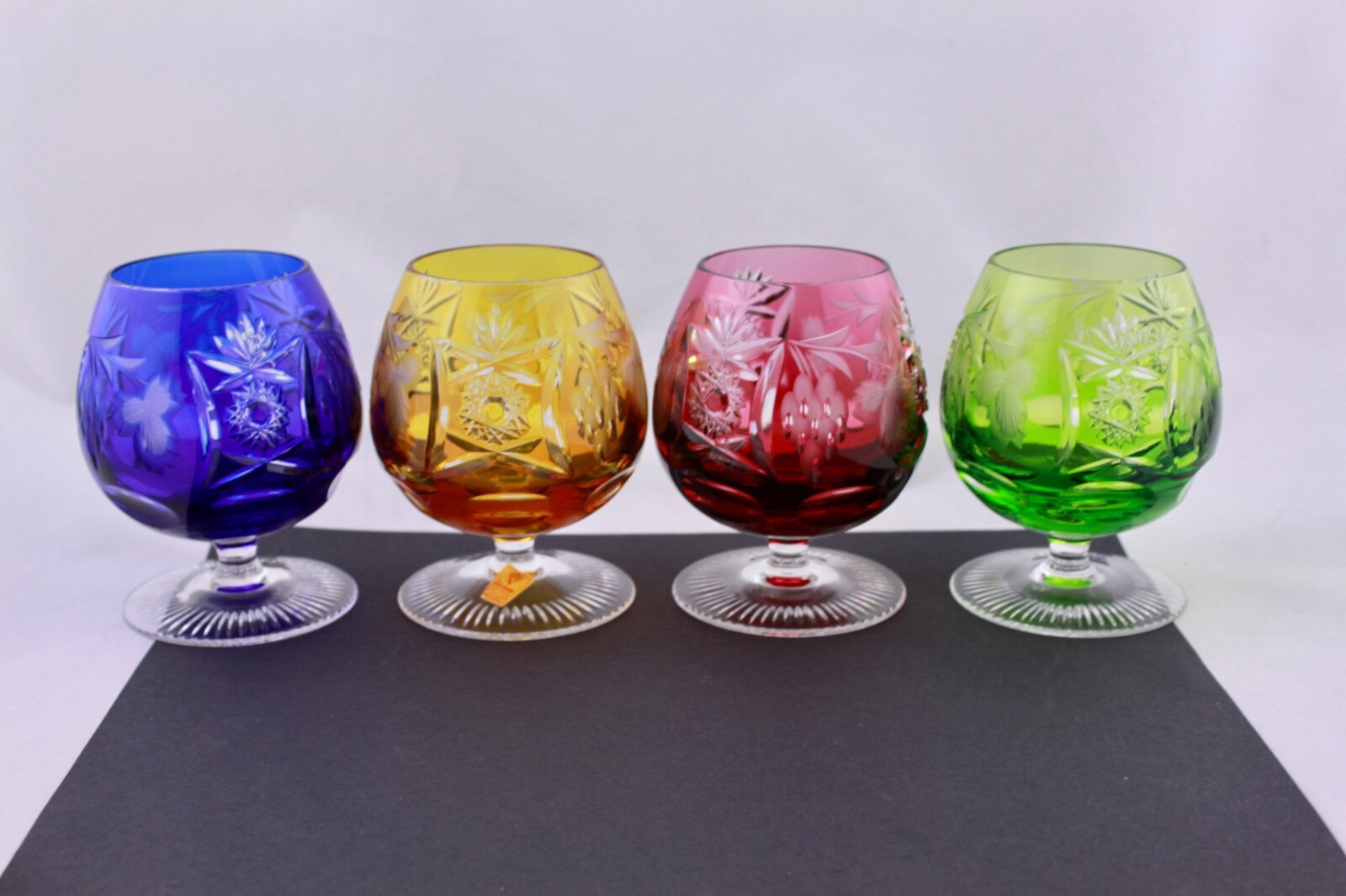 STUNNING SET OF 4 NACHTMANN CUT TO CLEAR MULTICOLOR CRYSTAL BRANDY SNIFTERS-MINT