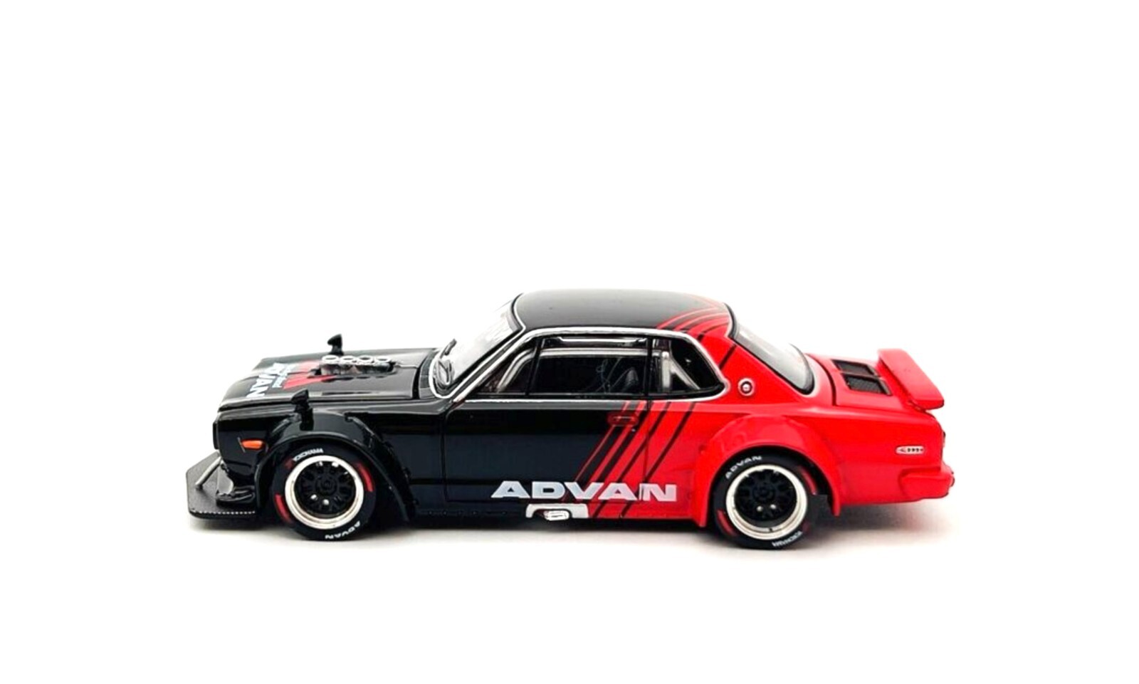 hi-dutch アート　HorizonSky POPRACE 1:64 SKYLINE GT-R V8 DRIFT (HAKOSUKA) ADVAN PR640081