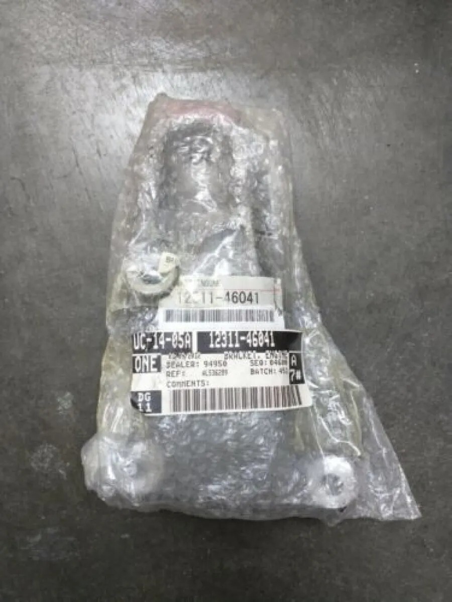 S TOYOTA SoarerBRACKET ENGINE MOUNTING FRONT NO1 RH Genuine JDM