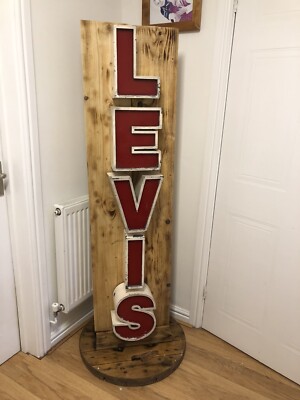 置物 VINTAGE Levi's STORE WOOD DISPLAY SIGN VINTAGE Levi's STORE WOOD DISPLAY SIGN