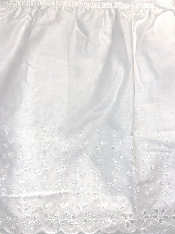 Vtg Twin Embroidered Floral Cotton White Eyelet Ruffle Bed Skirt 39”x76” NWOT