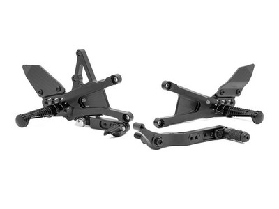 TRITTBRETTER FXR RACING SCHWARZ GILLES TOOLING FÜR TRIUMPH STREET TRIPLE 765 RS 2023-2025