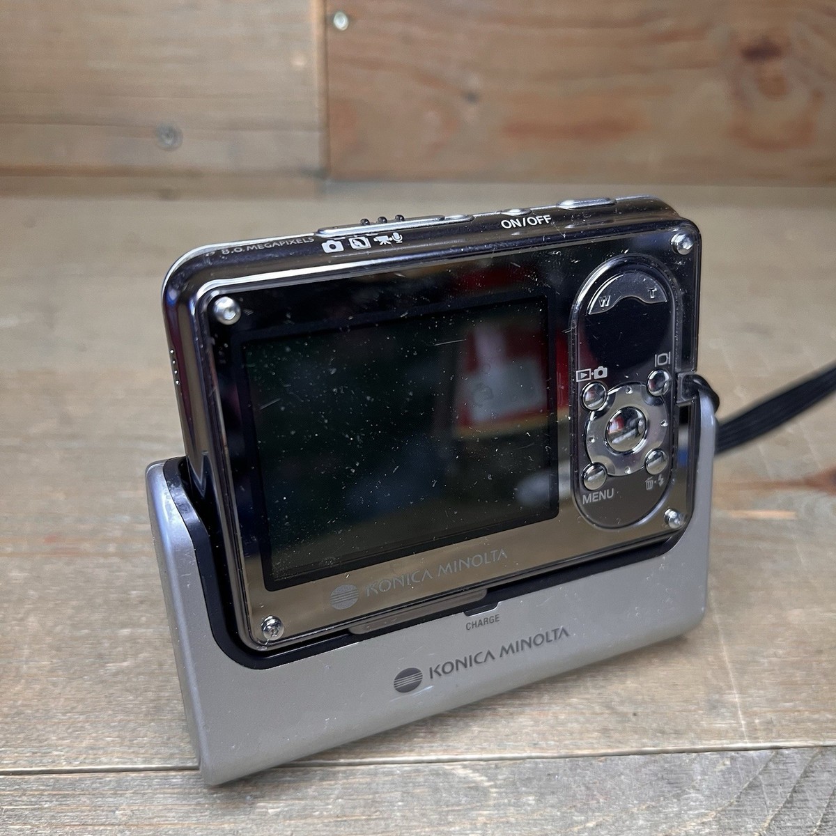 KONICA MINOLTA DiMAGE X1 コンパクトデジタルカメラ 動品 Konica Minolta DiMAGE X1 8.0MP Digital Camera - Silver for sale