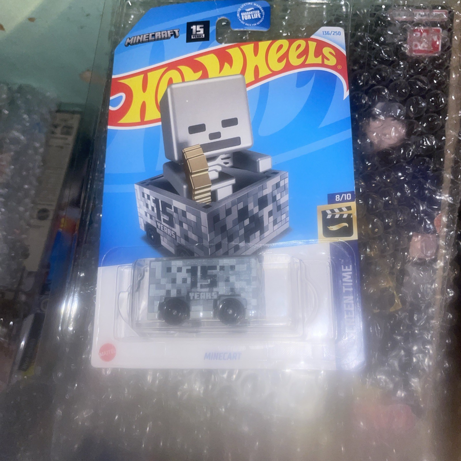 Hot Wheels 2022  Screen Time Minecraft Dirt Block Minecart 8/10  Gray 15