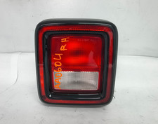 2018 - 2026 Jeep Wrangler Rear Right Passenger Side Halogen Tail Light Lamp OEM