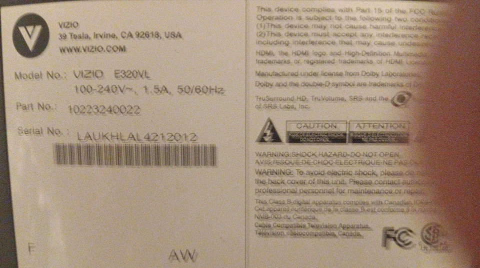1 Owner !! VIZIO E320VL 32" Class HD Smart TV Black With Roku - Image 4 of 4