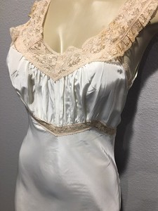 Vtg Fair Ivory Satin Rayon Long Nightgown 32 34