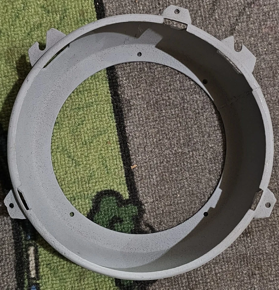 Par de anillos de ajuste de faros originales Ford - 1941-57 autos y 1942-57 camionetas... Foto 3 de 4