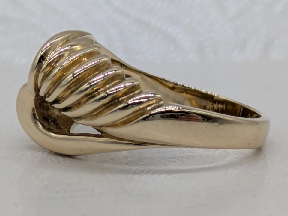 斜纹金戒指 14K 黄金 4.8 克 尺寸:7 复古圆顶表带 (EC3035722) — 第 3/4 张图片