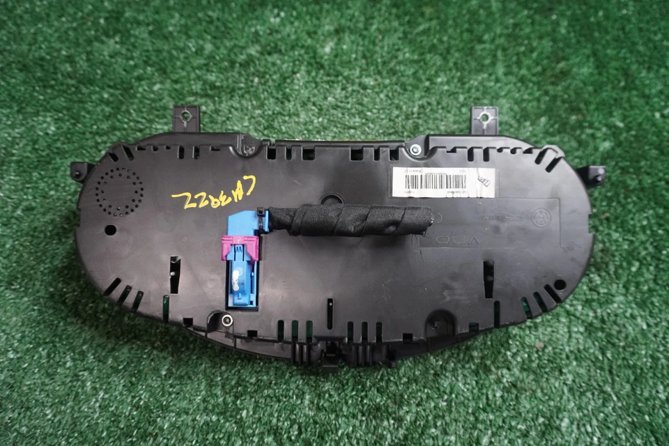 Volkswagen CC 2012 2013 velocímetro medidor grupo fabricante de equipos originales 120 k millas 3C8920970T Foto 3 de 4