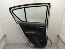 Porte arrière et accessoires Suzuki SPLASH