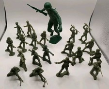 Vintage Lot Of 20 Green Army Men Marx
