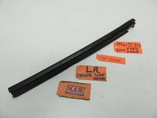 LEFT REAR DOOR PANEL GLASS WINDOW RUBBER SEAL STRIP WEATHER MOLDING TRIM INNER