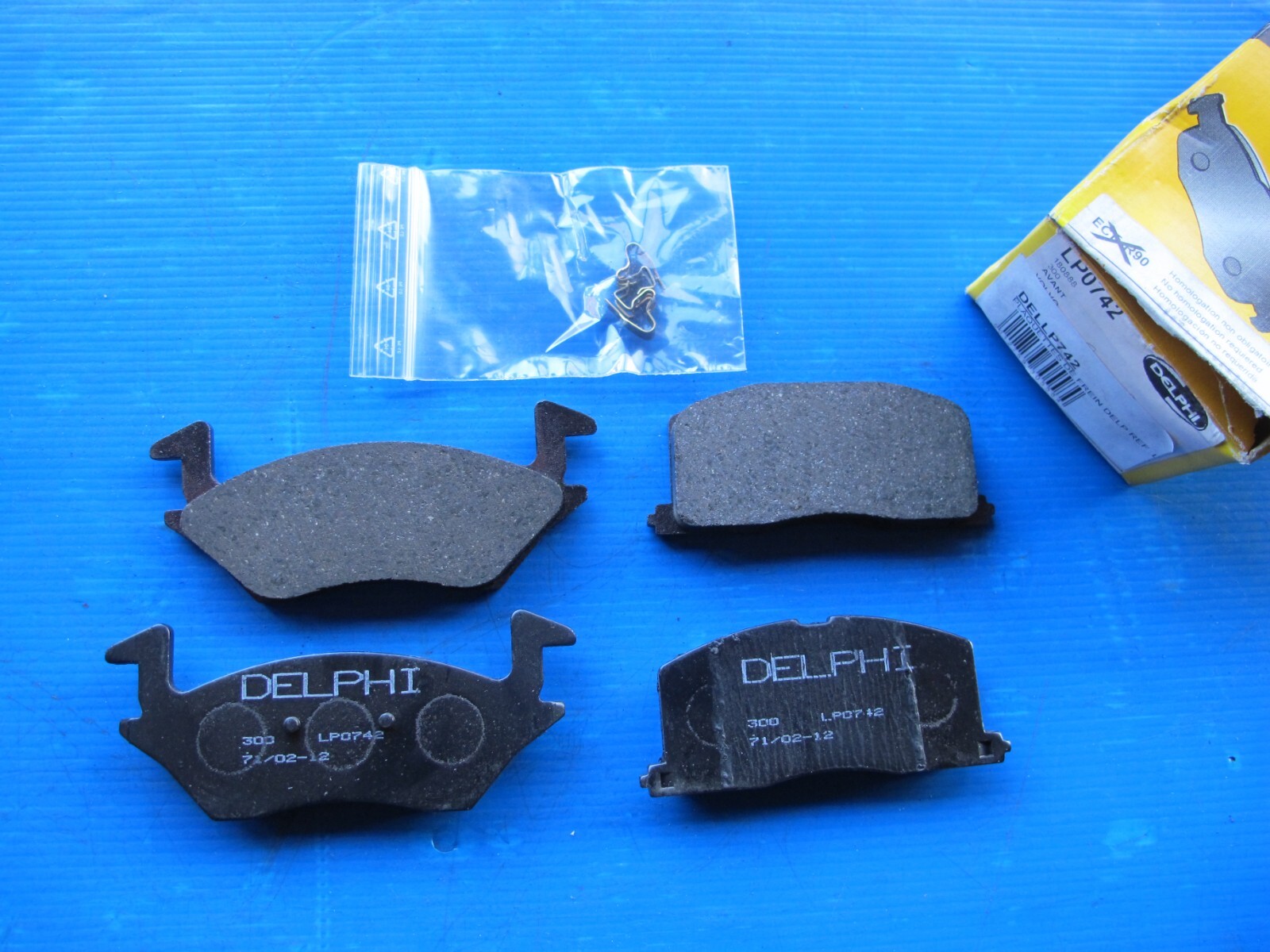 Plaquettes de freins avant résistant à l'usure pour réparer votre Toyota Starlet
