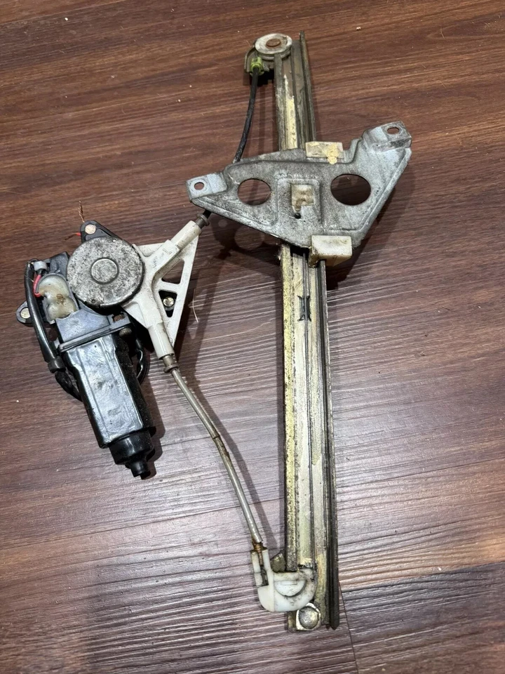 93-97 LEXUS GS300 ПЕРЕДНИЙ ЛЕВЫЙ ВОДИТЕЛЬ БОКОВОЕ ОКНО МОТОР РЕГУЛЯТОР ПРОТЕСТИРОВАН! - Изображение 2 из 2