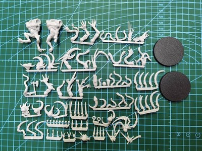 Uncolored model Chaos Space Marines Spawn WOW