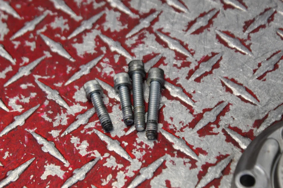 2020 HARLEY ELECTRA GLIDE 6 SPEED HYDRAULIC SLAVE CYLINDER & SUPPORT EG131 - Image 4 of 4