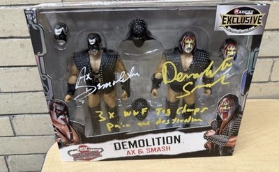 Wwe Elite 2 Pack AUTOGRAPHED Variant Demolition Axe & Smash