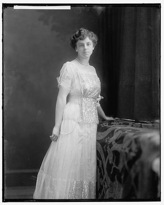Photo:Mrs. J.W. Silk