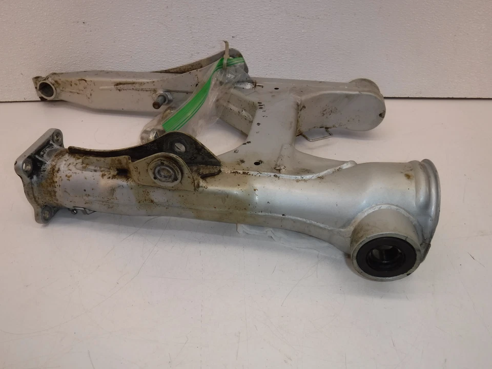 Yamaha Venture Royale 1984 basculante trasero brazo de suspensión Foto 3 de 4